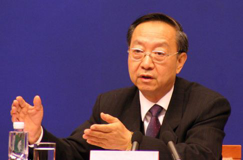 李毅中(图1)